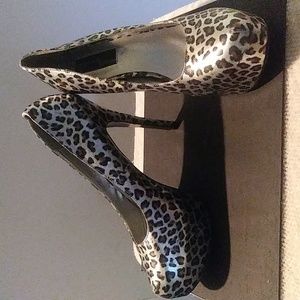 Metallic animal heels